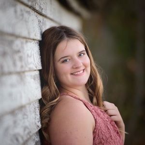 Meet your Posher, Katelyn